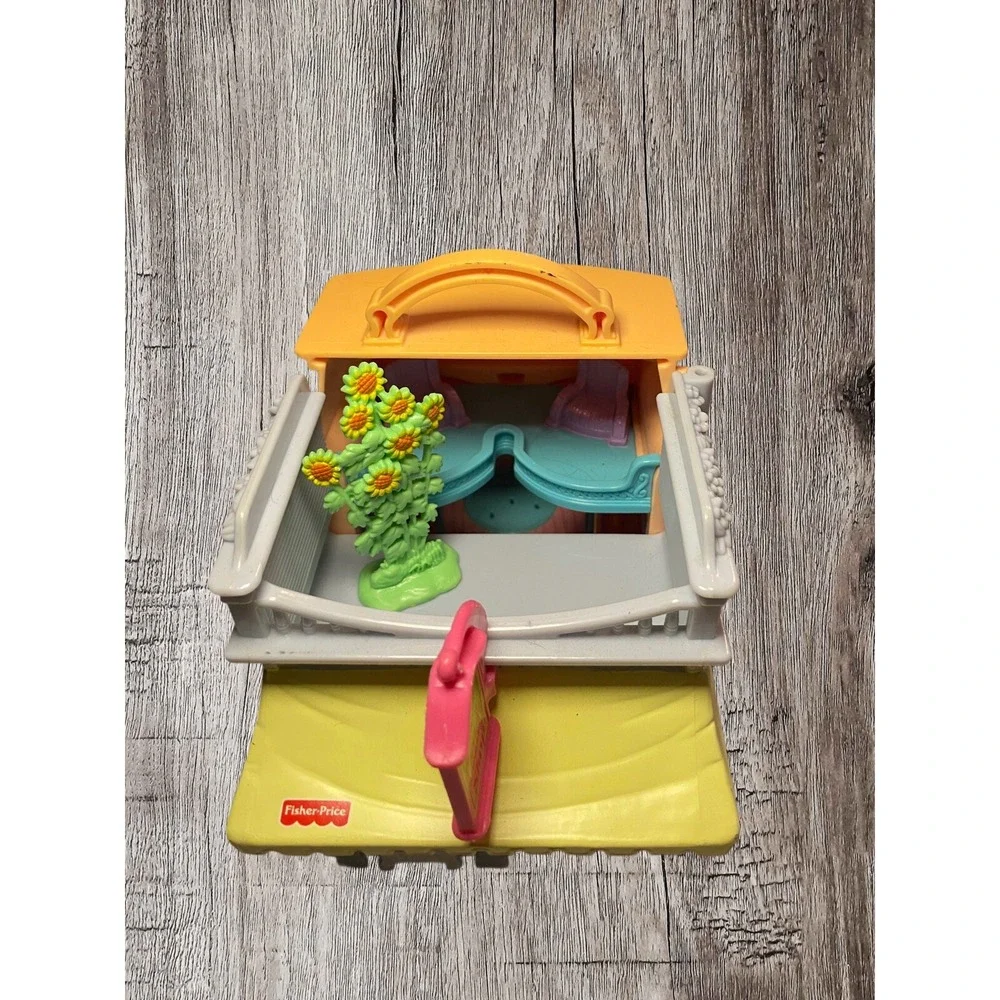 2001 Fisher Price Sweet Streets Candy Shop/ Dance Studio Houses - Picture 4 of 4